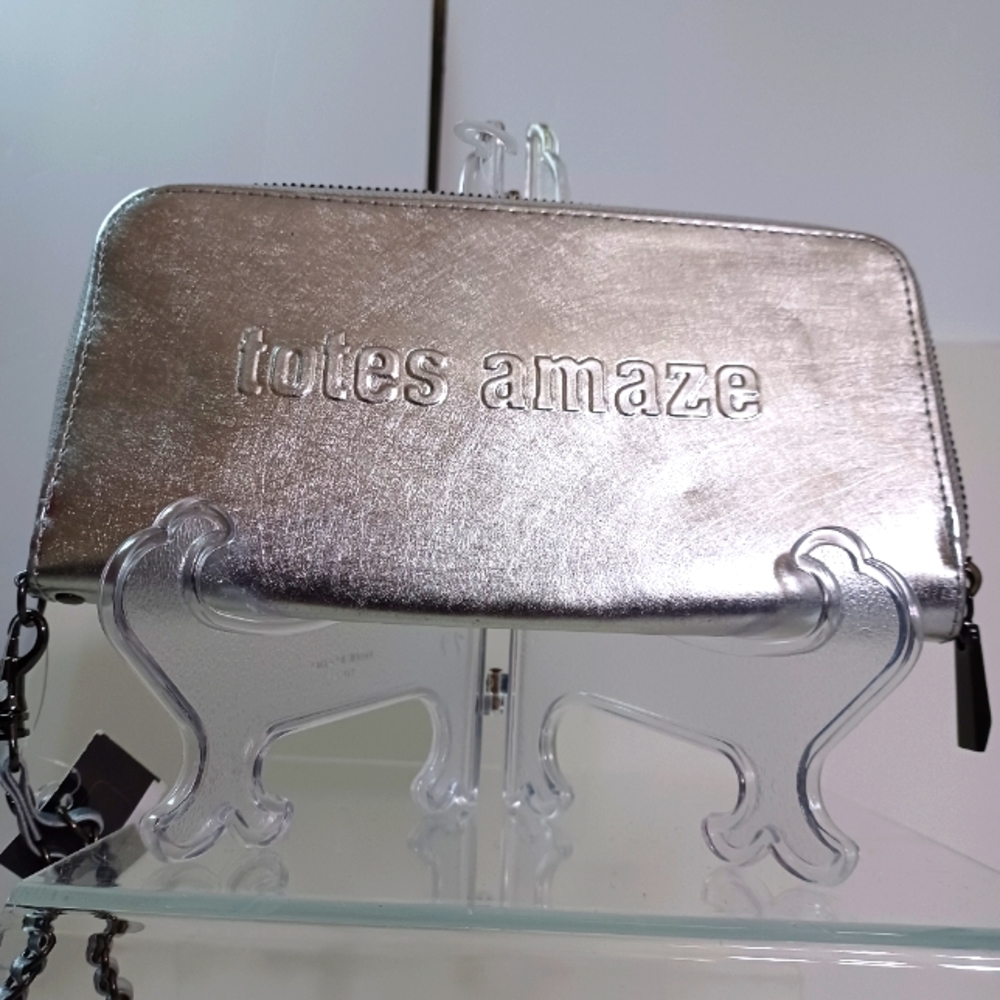 Mossimo Wristlet Wallet, Color: Silver - Picture 11 of 13